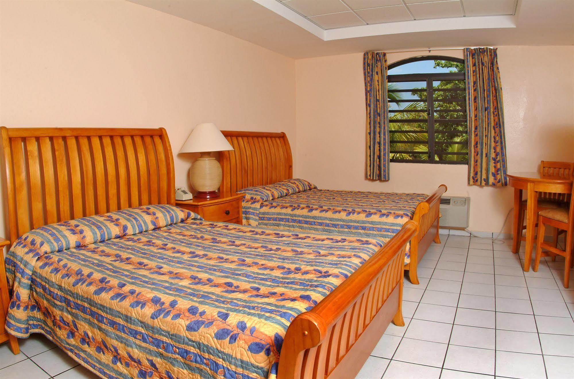 Fajardo Inn Bagian luar foto
