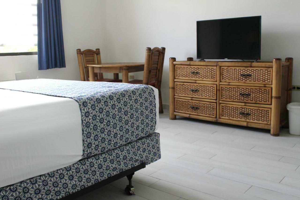 Fajardo Inn Bagian luar foto